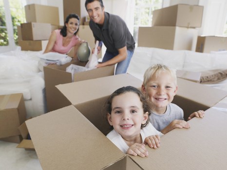 Man with van Tootingbec service moving household items