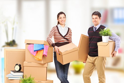 Local moving truck service for residential and commercial customers
