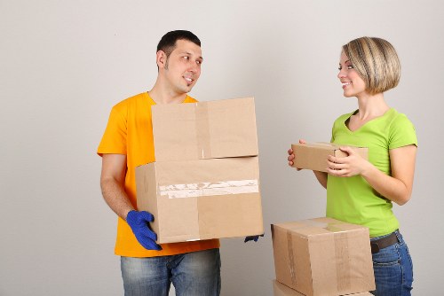 Local van moving service in Tooting Bec handling furniture and boxes